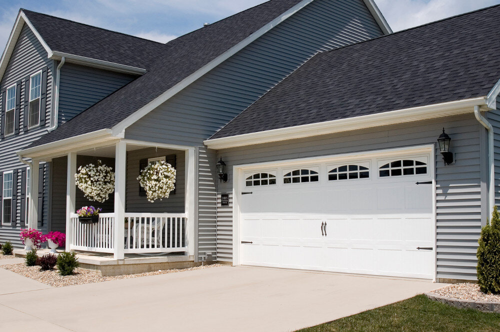 C.H.I. Overhead Doors 24-Gauge Raised Panel Steel<BR><BR> 
